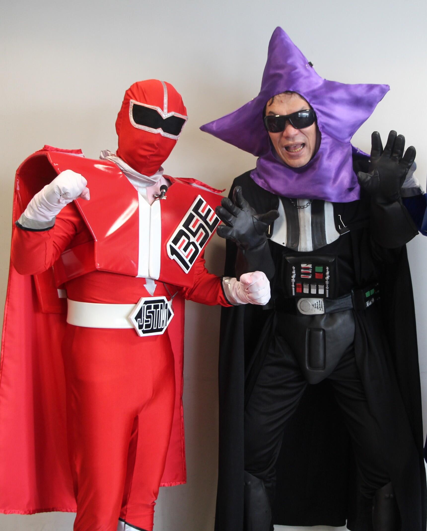 シゴセンジャーレッド＋ブラック星博士